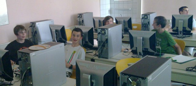 using ThePythonGameBook with happy students in BG rechte Kremszeile, Krems, Austria